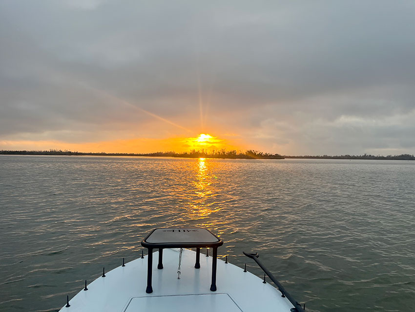 boat-with-sunset